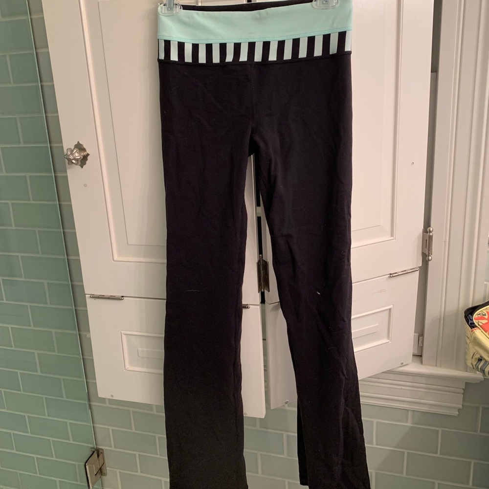 Lululemon pants size 6!!